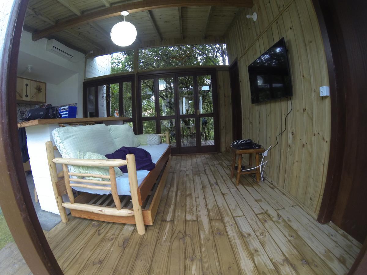 Pousada Guarda Beach House Guarda do Embau Ngoại thất bức ảnh
