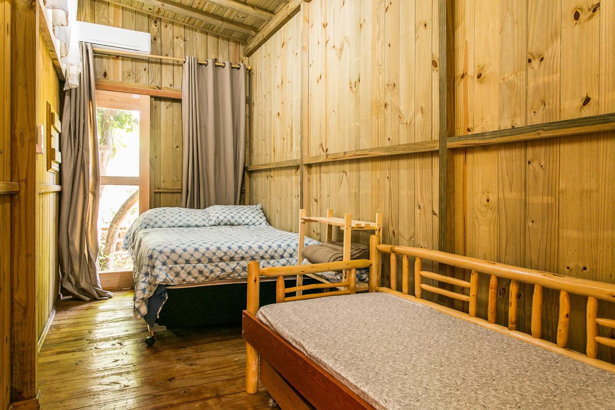 Pousada Guarda Beach House Guarda do Embau Ngoại thất bức ảnh